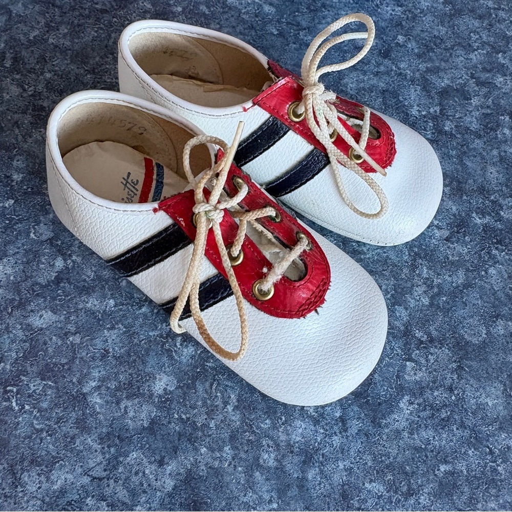 Vintage BABY SHOES by LA PARISETTE